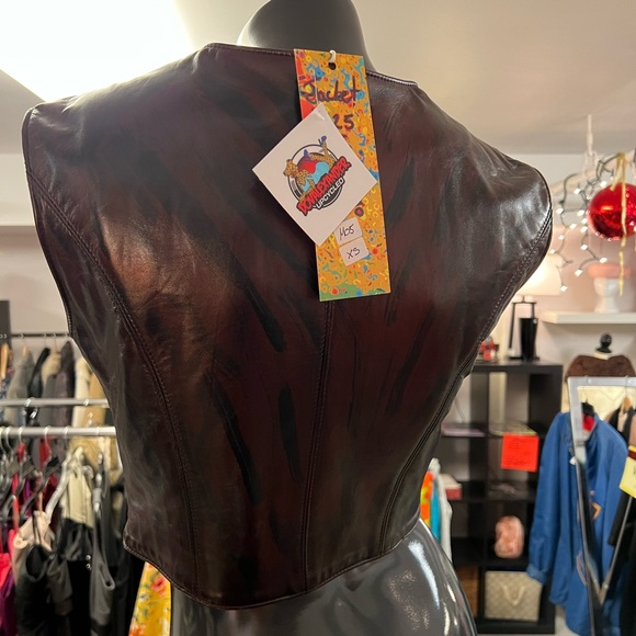 Best Vest - Picture 2 of 2